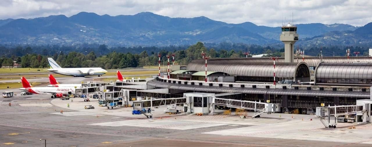 Aeropuerto José María Córdova — terminal